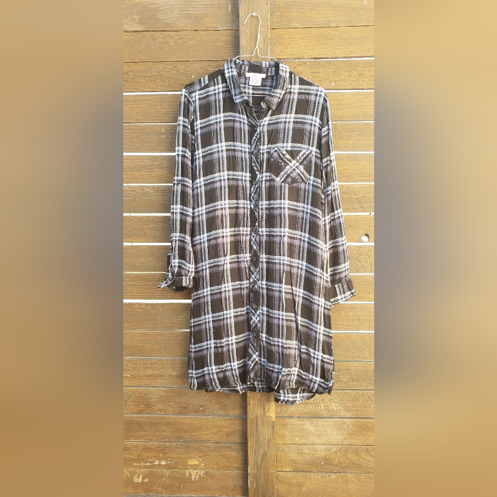 Plaid Button Down Shirt - Black and White